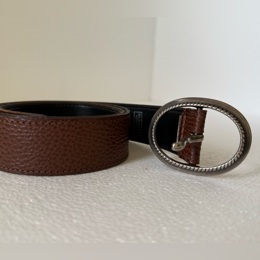 Old Navy Genuine Leather Belt 32”